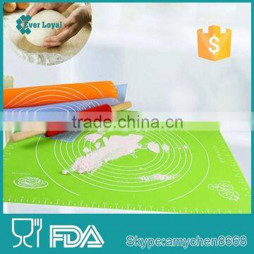 Davis & Waddell Essentials Silicone Pastry Mat