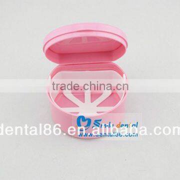 Clean Denture! Colorful plastic denture box