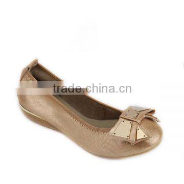 Alibaba women casual flat leather shoe Outdoor casual style gold color Genuine leather shoes Ladies leather soles flat shoes