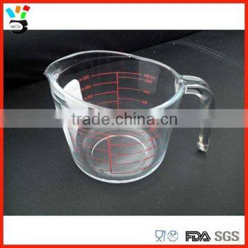 Tempered heat resistant 500ml glass beaker with handle