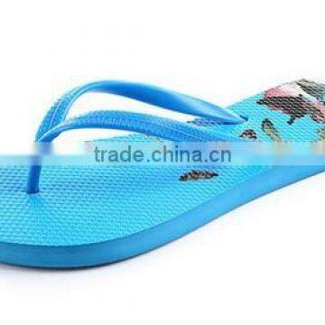 China summer fashion beach flat flip flops ladies flip flops