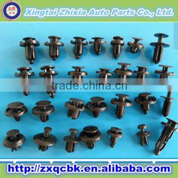 Popular retainer auto clips nylon fastener/automotive plastic clip/plastic retaining clips