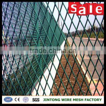 Security Pvc Coated Wire Mesh Fence /expanded Metal Wire Mesh Fence Panel photo-5