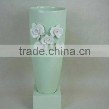 Ceramic flower vase with crystals from swarovski