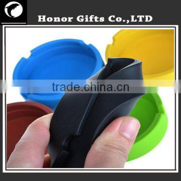Most Popular Customized Logo Portable Silicone Ashtray photo-5
