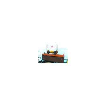 Cableless container spreader