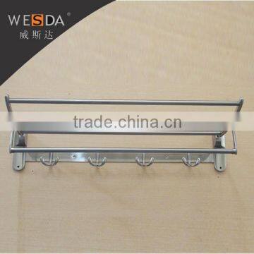 Bathroom accessories sus 201 made in china stainless bathroom metal hanging towel shelf