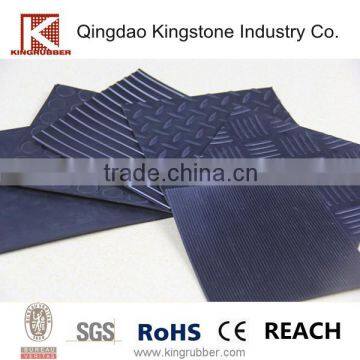 Heavy duty rubber car mat