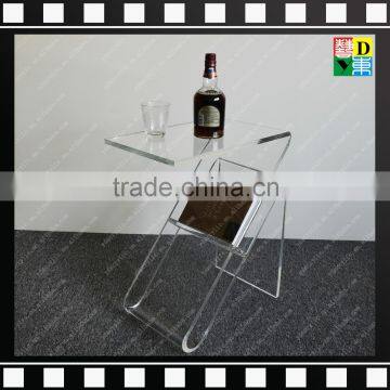 2016 Modern fashion Clear square acrylic coffee table in living room/bedroom