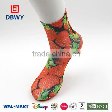 Newest! Custom manufacturer sublimation digital printing socks