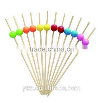 ball picks bamboo