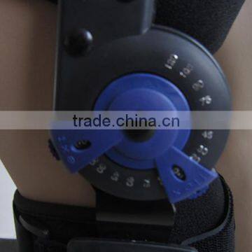 Adjustable knee brace