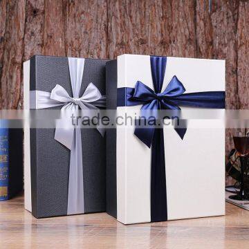 Rectangle feather white gift box