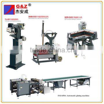 Semiautomatic rigid box maker