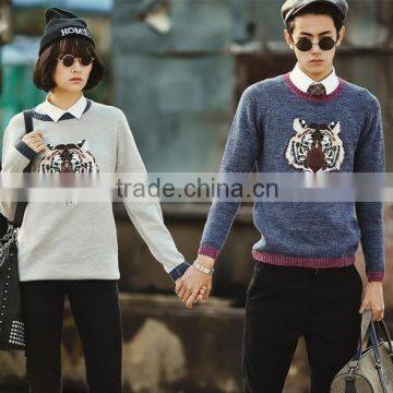 couple vogue design knitted pullover sweater with embroider knit