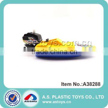 Mini plastic wind up toy rowing boat