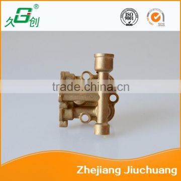 triplex piston pump head