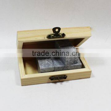 Wholesale Non Melting Reusable OEM /ODM Whisky Stones Chilling With Wooden Box