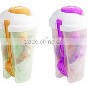 Portable Salad Container For Lunch To Go Includes Plastic Salad Shaker,Plastic Dressing Containers and Forks Compact