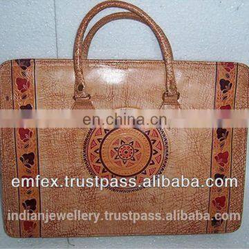 Genuine leather ladies shoulder bags manufacturer, original leather ladies handbags exporter, custom designs