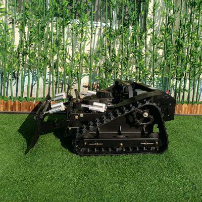 Industrial Petrol 4-Stroke Cordless Remote Control Distance 200M Working Degree Max 50 Radio Controlled Rubber Track Lawn Mower photo-5