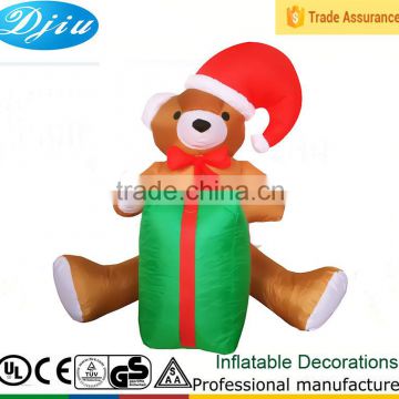 DJ-XT-28 inflatable brown bear with christmas hat and kids gift decoration under the christmas tree