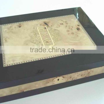 wooden gift box