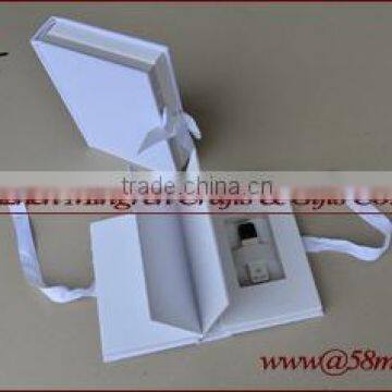 Wedding Self Adhesive Peel and Stick Photo Album with USB Box