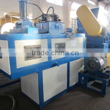 plastic squeeze machine