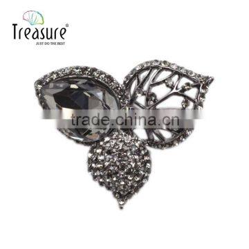 Brand Treasure Clover Shape Brooch Yiwu Hot New Products Fashion Diamond Rhinestone Clover Shape Brooch photo-3