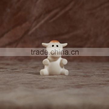 3D cartoon blank diy money boxes wholesale, custom diy figure for sale in shenzhen