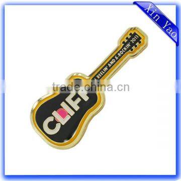 Wholesale Custom LOGO Embossed Guitar Shaped Gold Musical Badge
