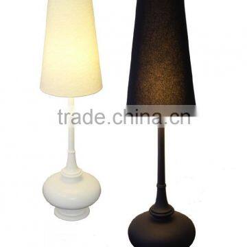 Decorative attactive new design Table Lamp with matt white /black finishe from zhongshan lighting, Hotel guest room and lobby