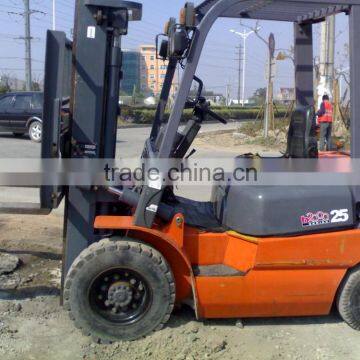High Quality of Used 2.5t Forklift Sell at Lower Price photo-5