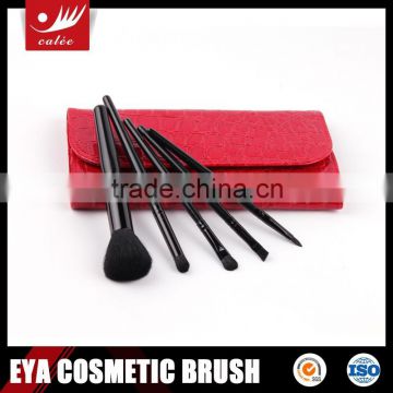 5pcs Red Mini Gift Makeup Brush Kit with Pouch