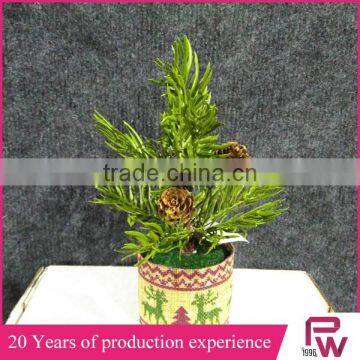 Factory High Quality Wholesale Indoor Decorative Pine Trees for Christmas Decoration