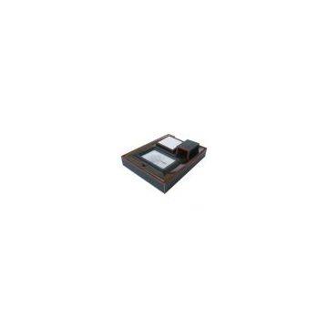 Desk accessories set