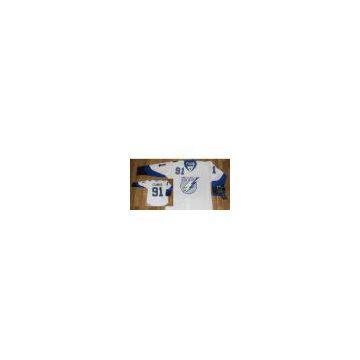 1) We have lots of NFL /MLB/ NBA /NHL jerseys in stock