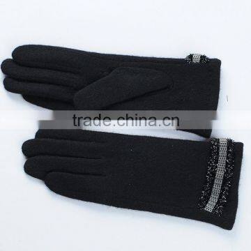 Black Colored Paillette Decorated Women Wool Gloves Made With Your Comfort in Mind photo-2