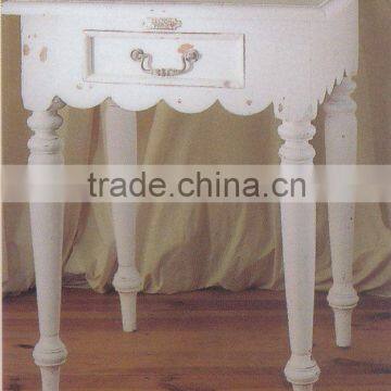 Grand Small Table