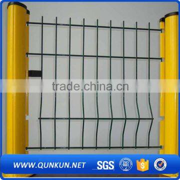 qunkun High Quality PVC Coated 3D Wire Mesh Fence / Welded Garden Fence Panels