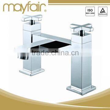 Chrome finish brass body bath faucet