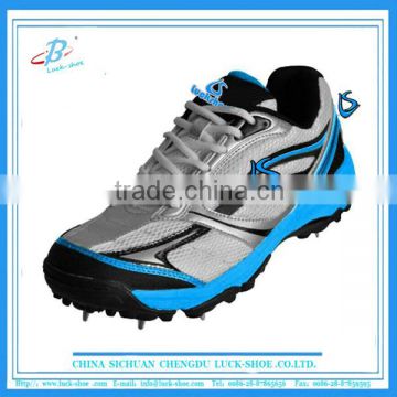 China manufacturer high quality low price cricket shoes