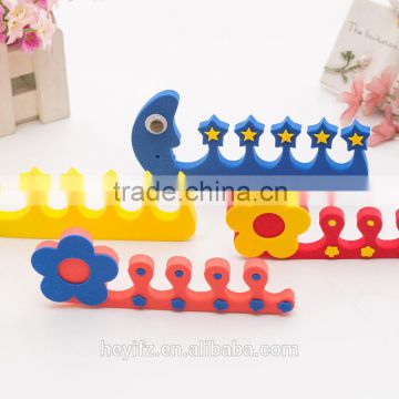 2016 Hot Selling Varied Shape Multicolored Sponge Toe Separator