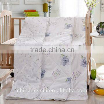 Beautiful floral printed summer quilt with cotton cover