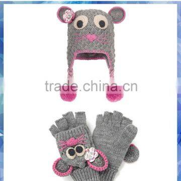 crochet mouse capped mitten glove and hat for girls