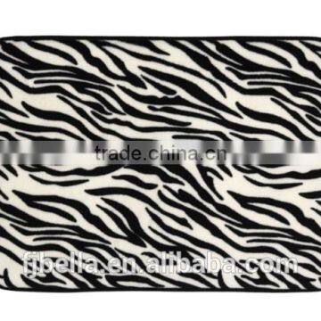 Luxurious Microfiber 17-Inch by 24-Inch Memory Foam Bath Rug-Zebra