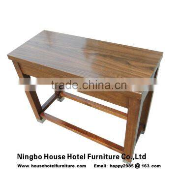 ADA Desk