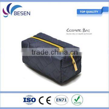 2016 fashion satin quilting toiletry bag with gold zip for man