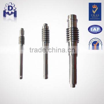 Worm gear shaft for flow control